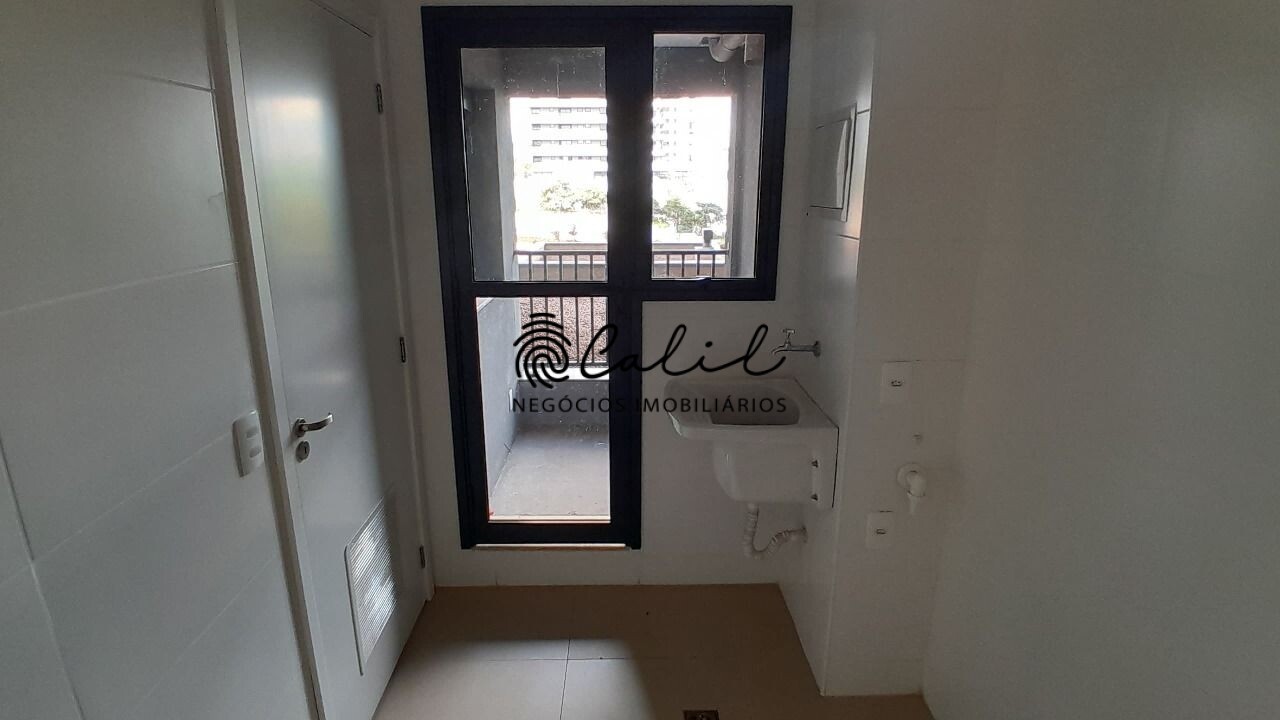 Apartamento à venda com 3 quartos, 158m² - Foto 12