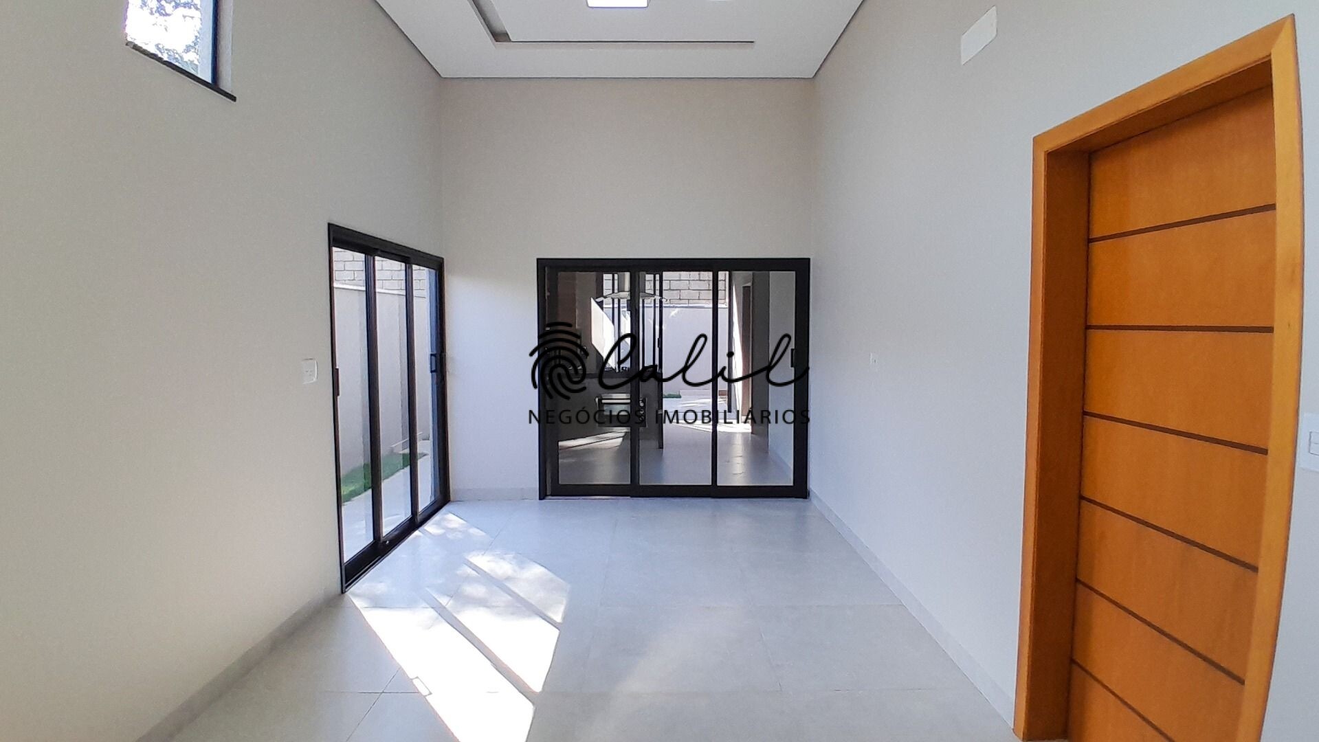 Casa de Condomínio à venda com 3 quartos, 145m² - Foto 1