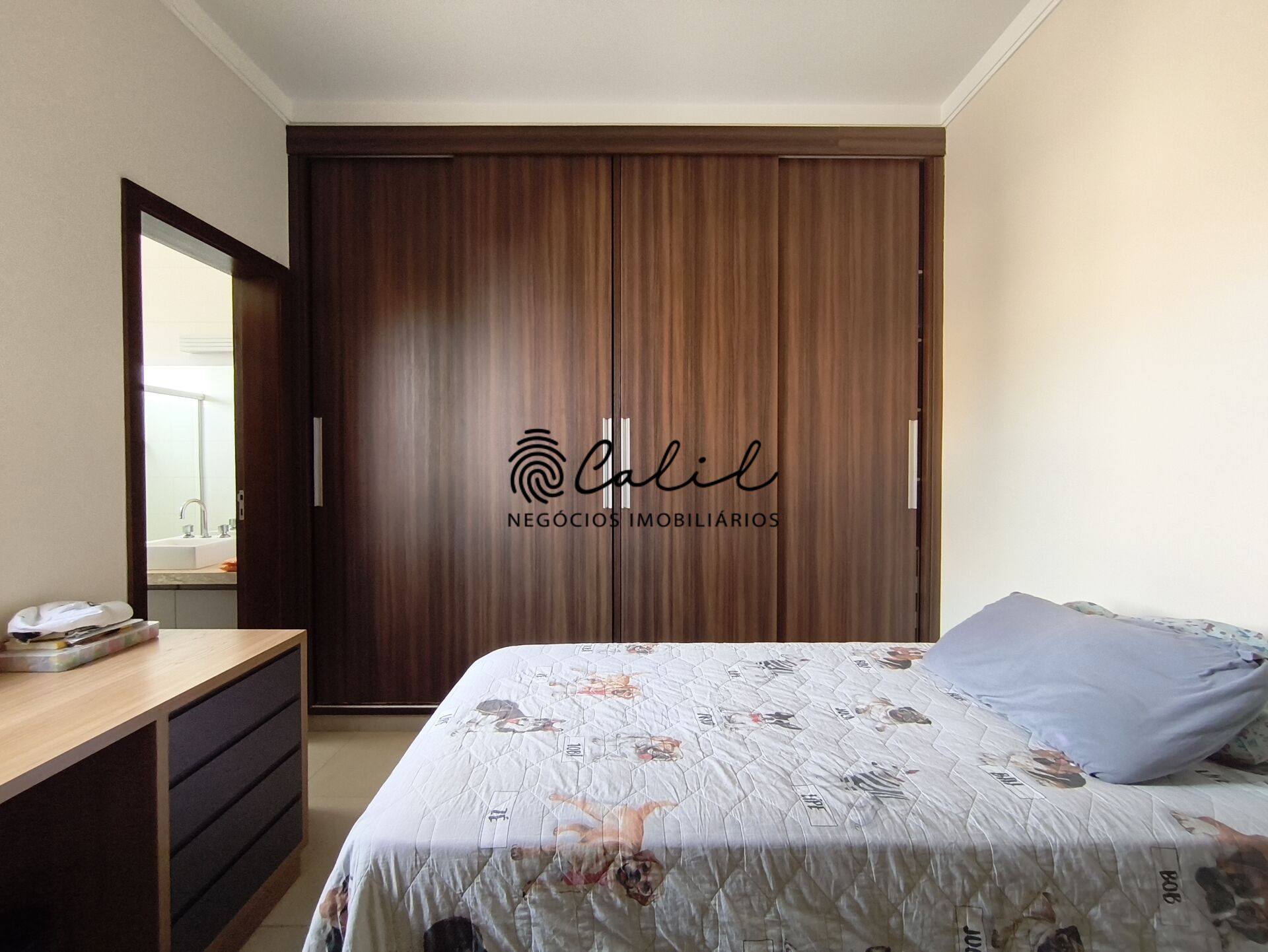 Casa de Condomínio à venda com 3 quartos, 215m² - Foto 41