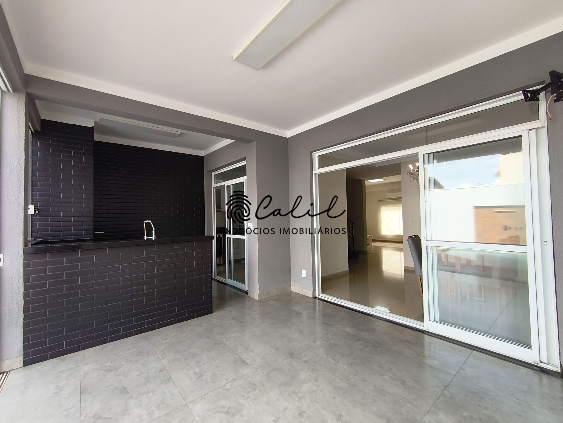 Casa de Condomínio à venda com 3 quartos, 215m² - Foto 24