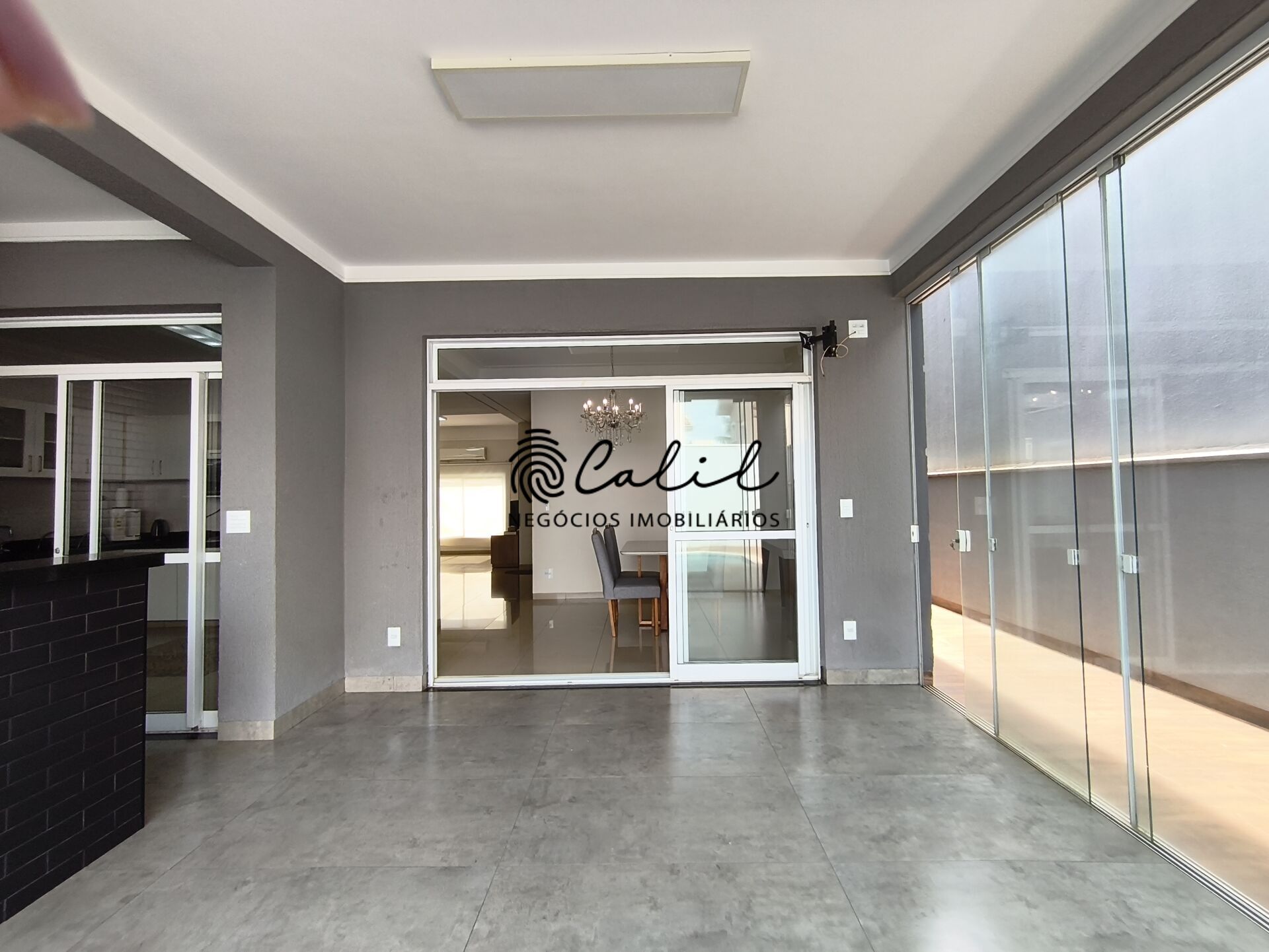Casa de Condomínio à venda com 3 quartos, 215m² - Foto 25
