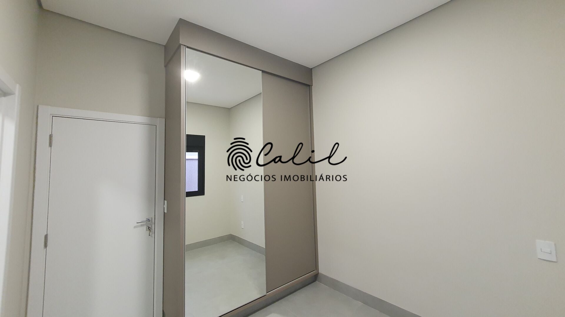 Casa de Condomínio à venda com 3 quartos, 270m² - Foto 15