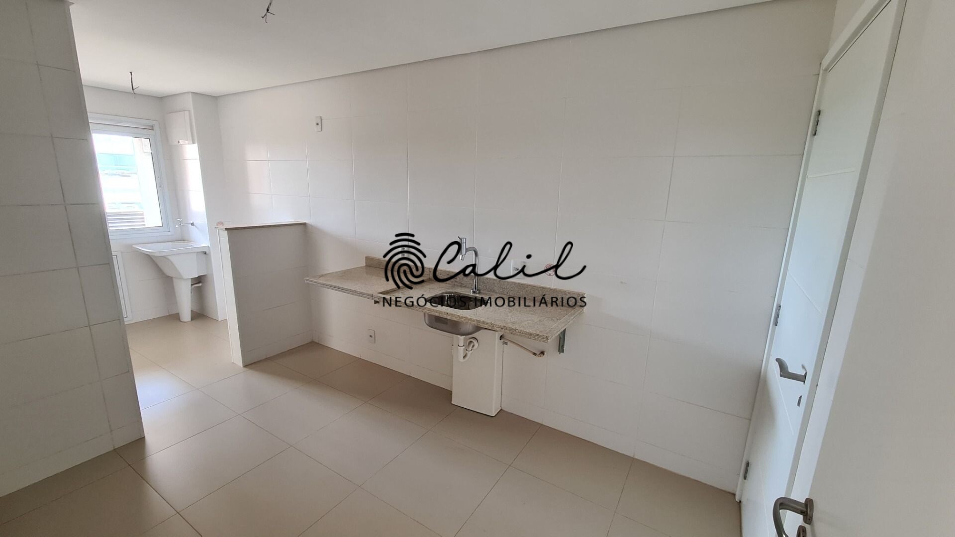 Apartamento à venda com 3 quartos, 127m² - Foto 13