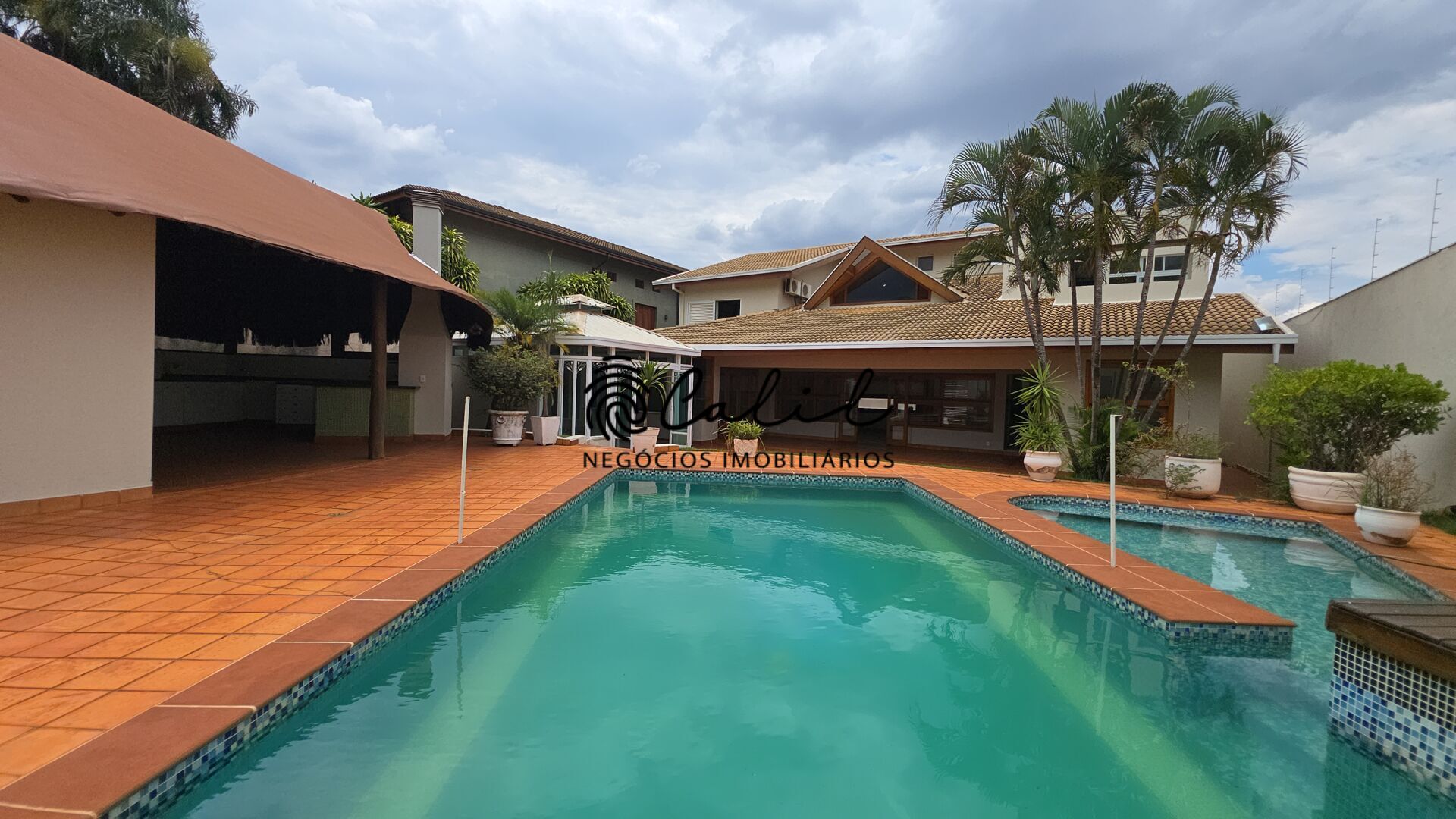 Casa de Condomínio, 5 quartos - Foto 1