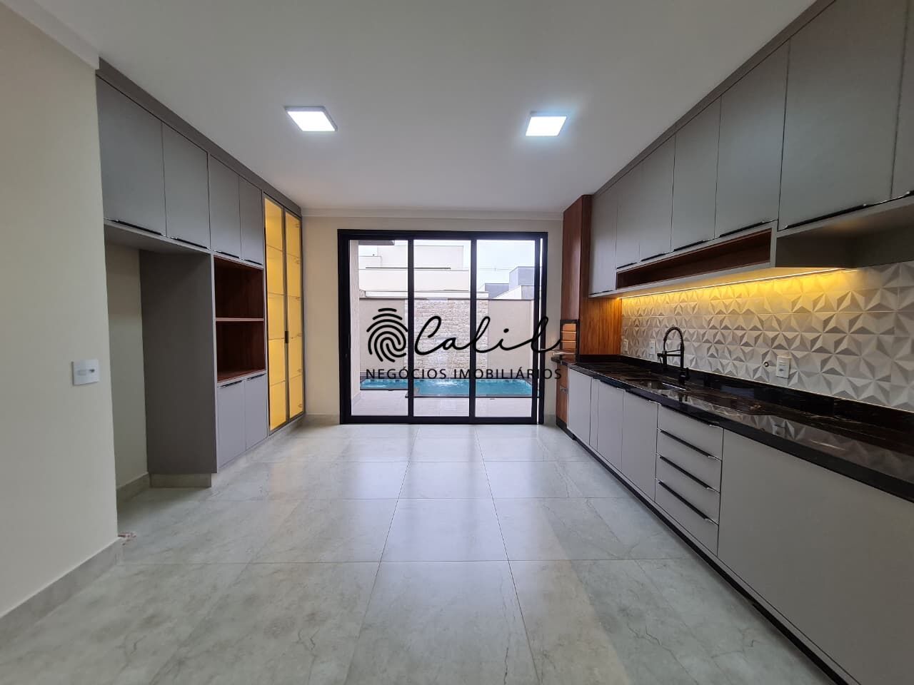 Casa de Condomínio, 3 quartos - Foto 1