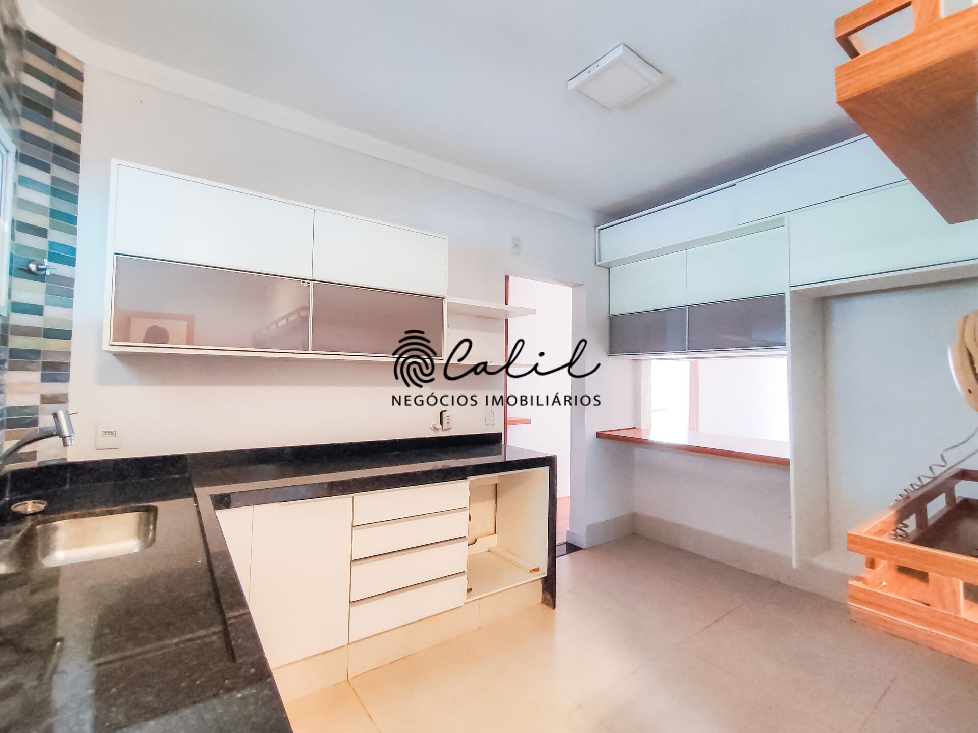 Casa de Condomínio à venda com 3 quartos, 179m² - Foto 4