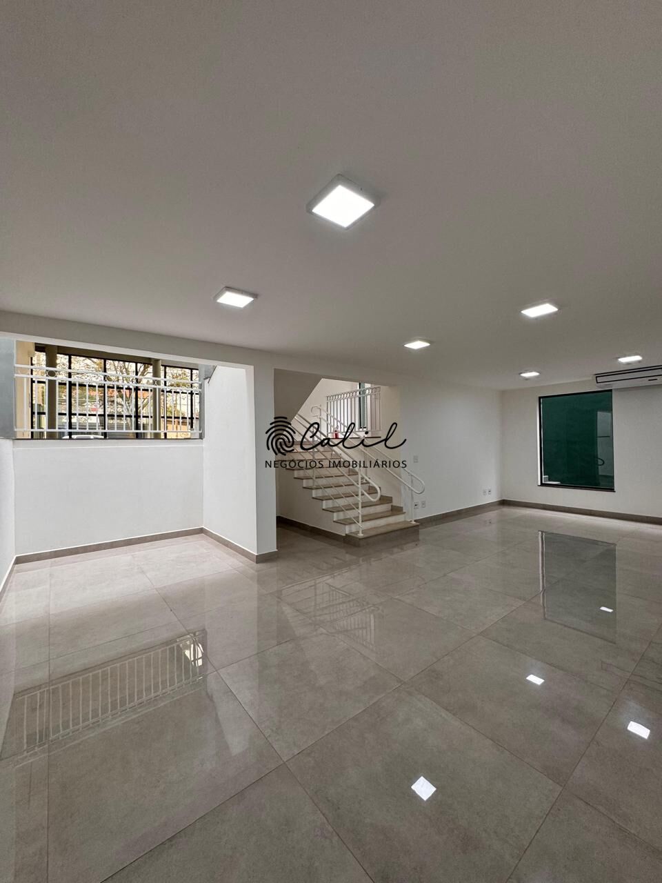 Prédio Inteiro à venda, 366m² - Foto 13