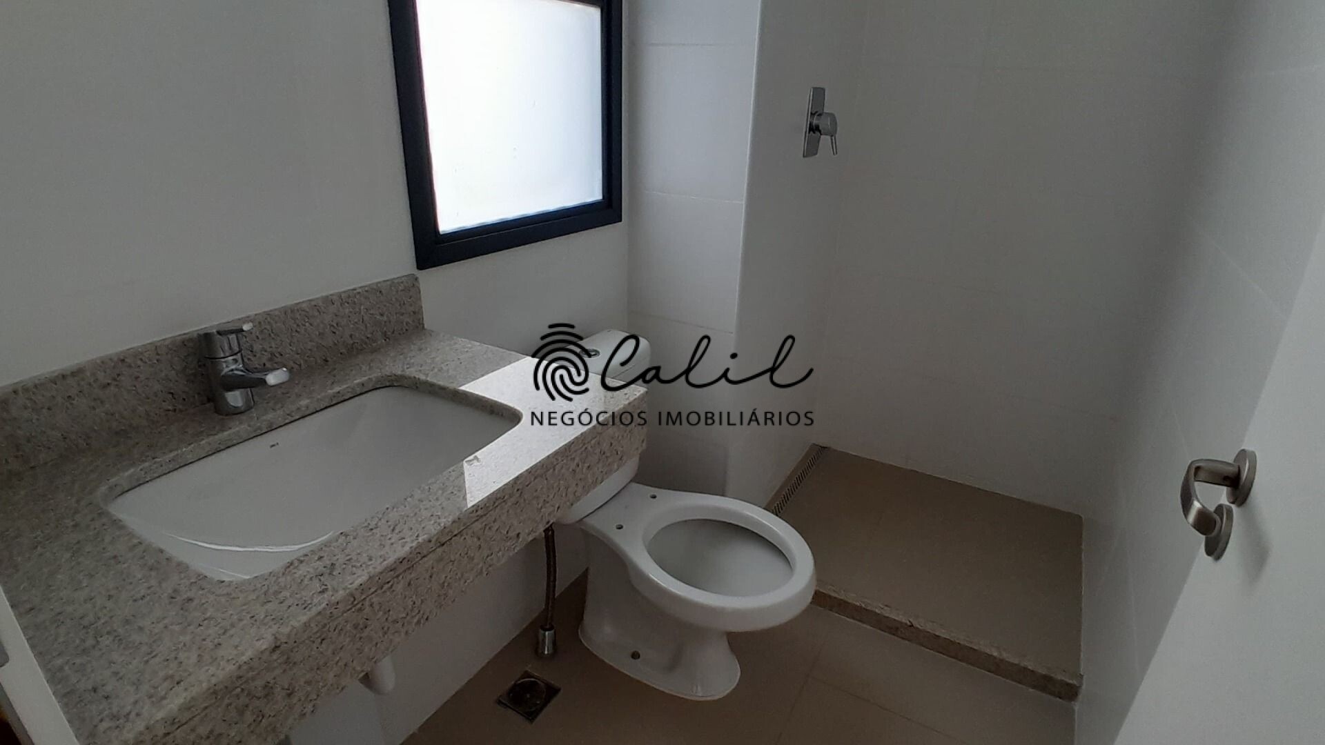 Apartamento à venda com 3 quartos, 158m² - Foto 23