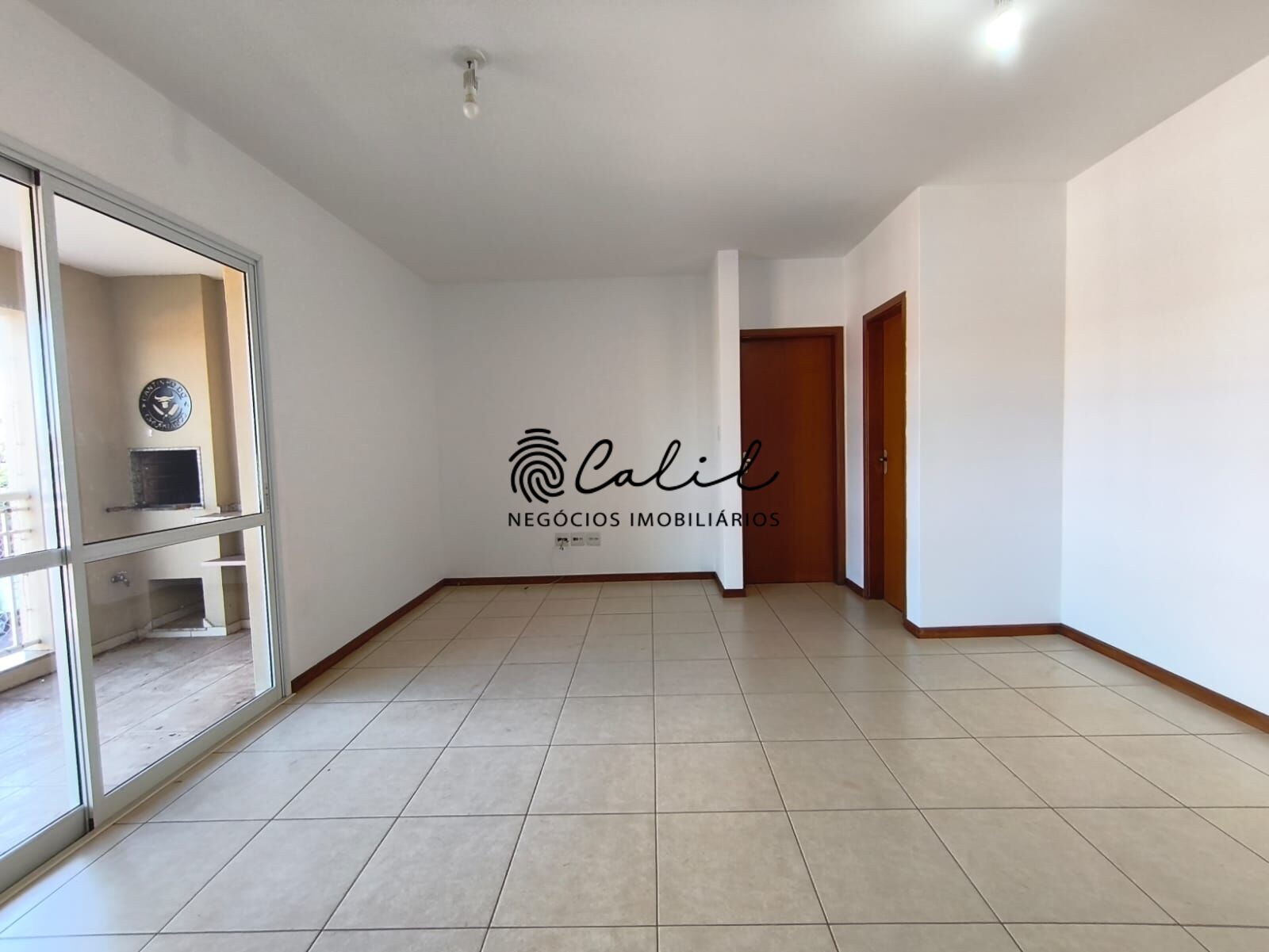 Apartamento à venda com 3 quartos, 107m² - Foto 11