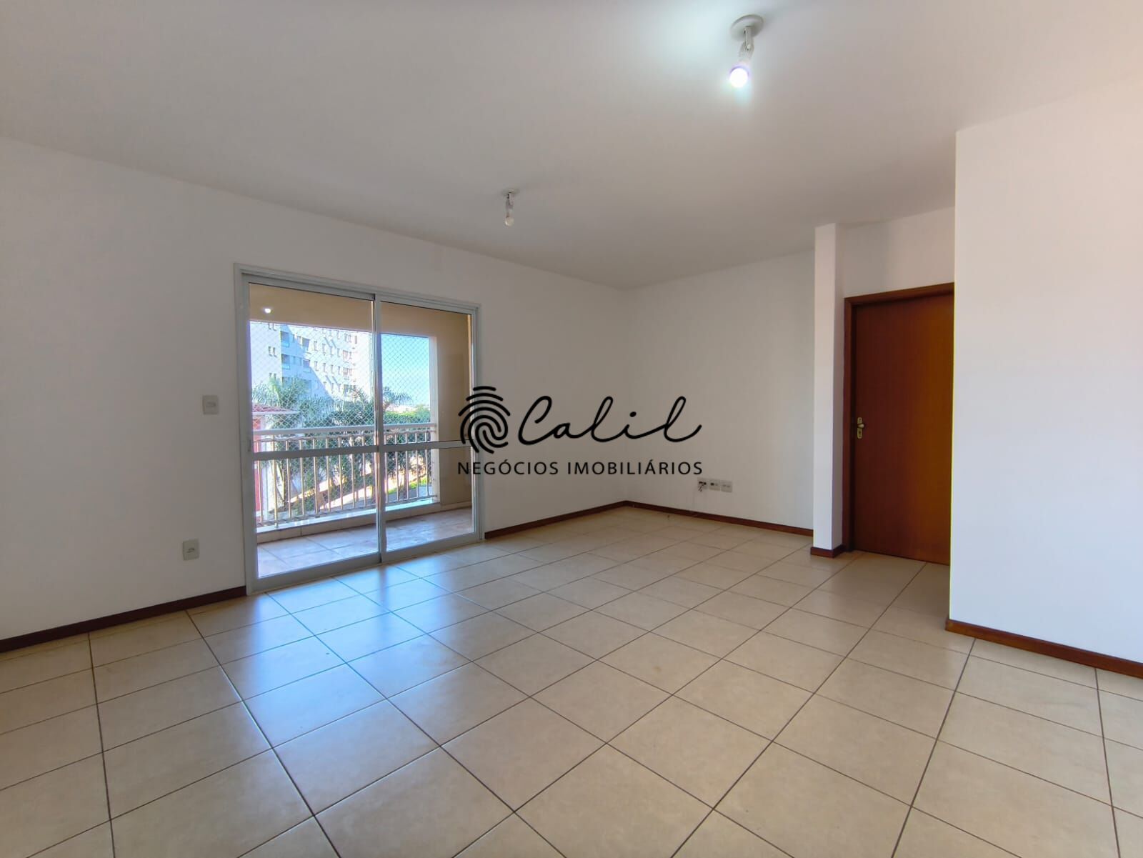 Apartamento à venda com 3 quartos, 107m² - Foto 9