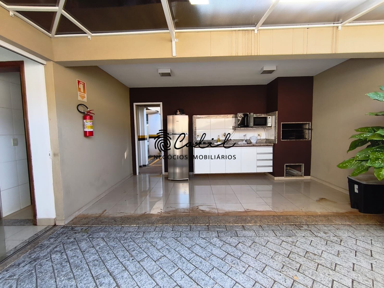Apartamento à venda com 3 quartos, 107m² - Foto 5