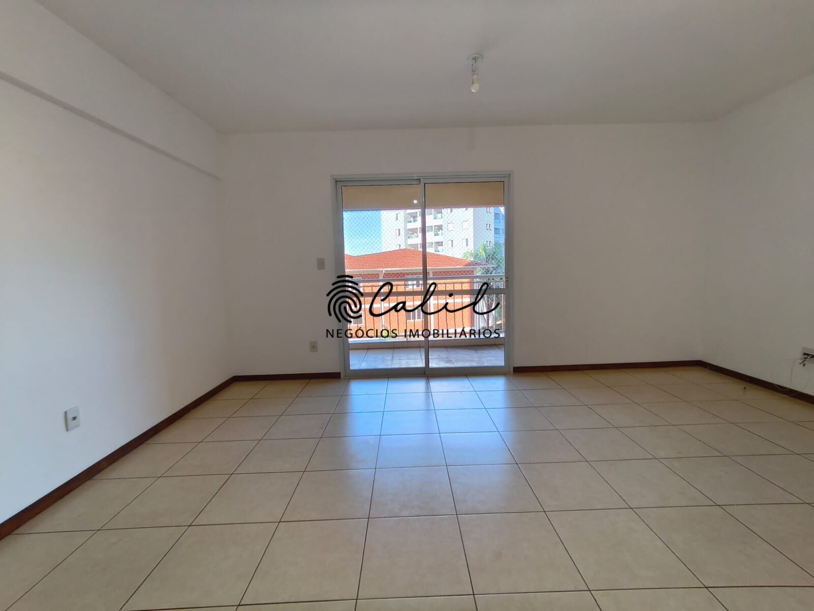 Apartamento à venda com 3 quartos, 107m² - Foto 8