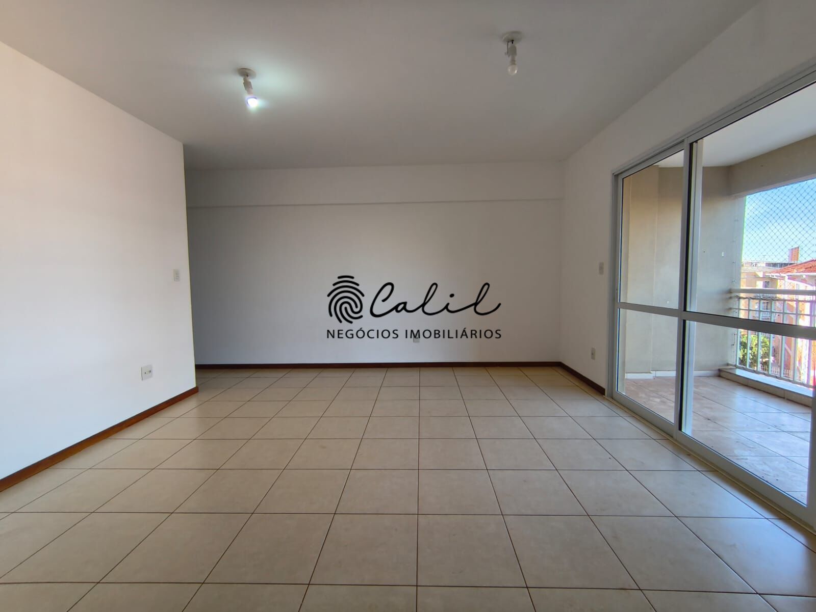 Apartamento à venda com 3 quartos, 107m² - Foto 10