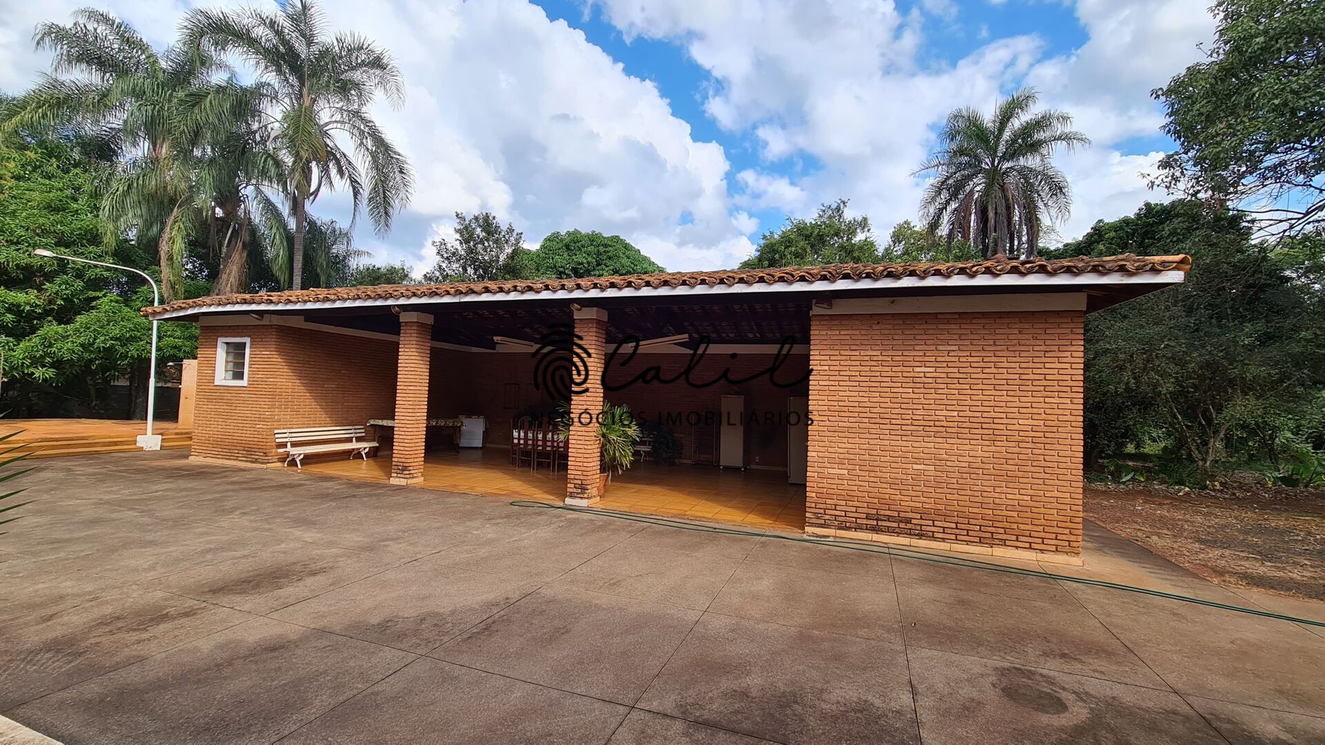 Fazenda à venda com 5 quartos, 10000m² - Foto 28