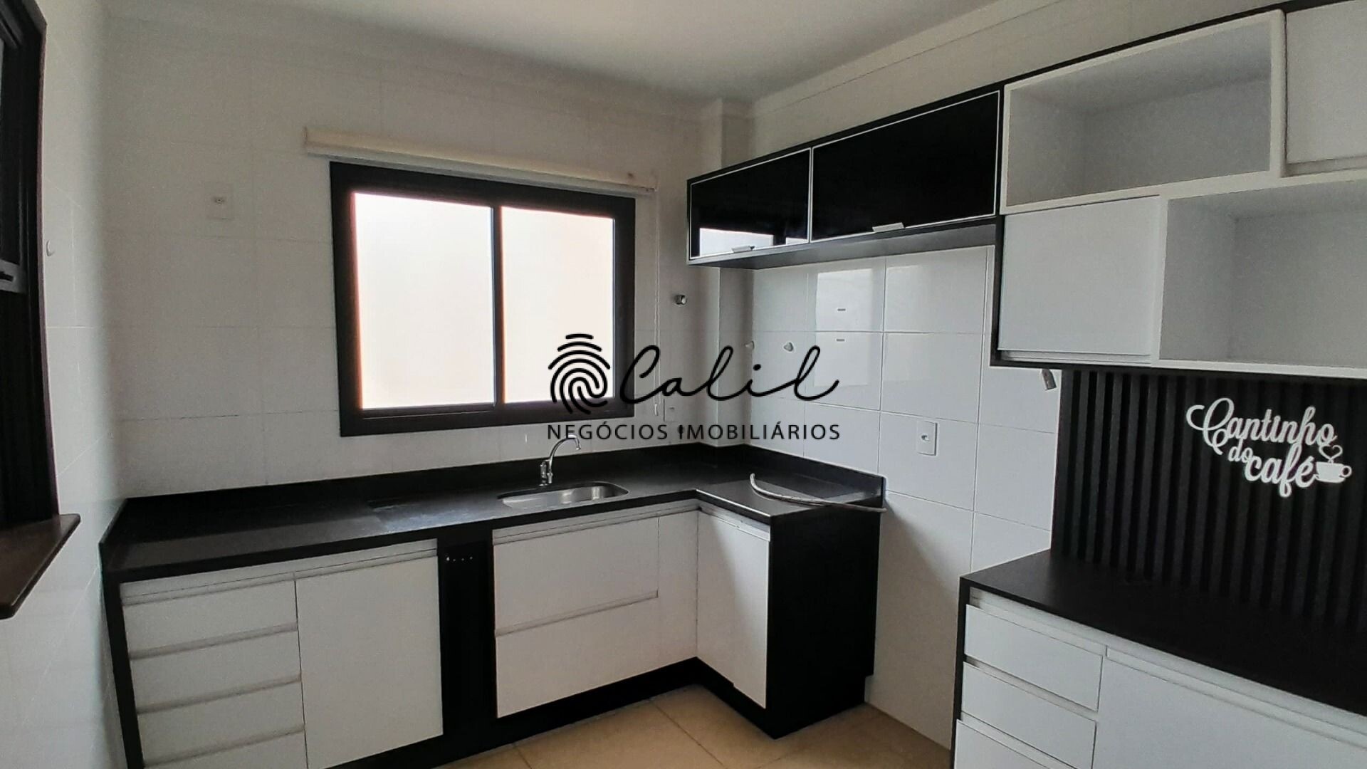 Apartamento à venda com 3 quartos, 90m² - Foto 4