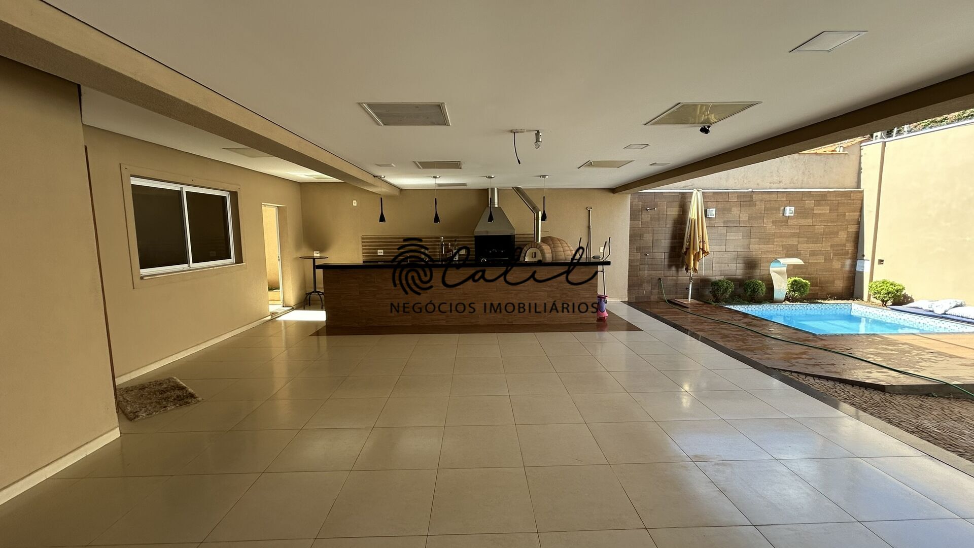 Sobrado à venda com 3 quartos, 179m² - Foto 2