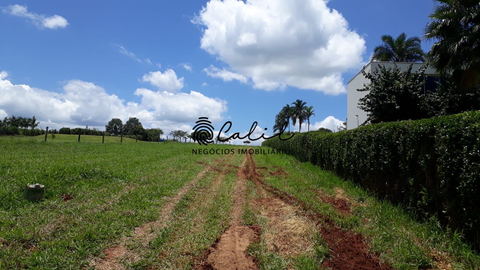 Terreno à venda, 3297m² - Foto 1