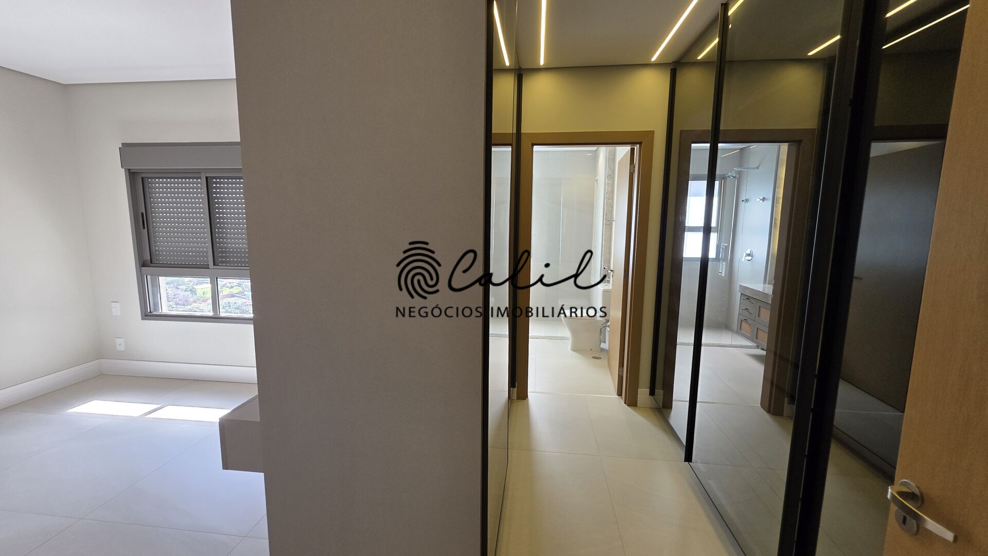 Apartamento para alugar com 4 quartos, 227m² - Foto 17