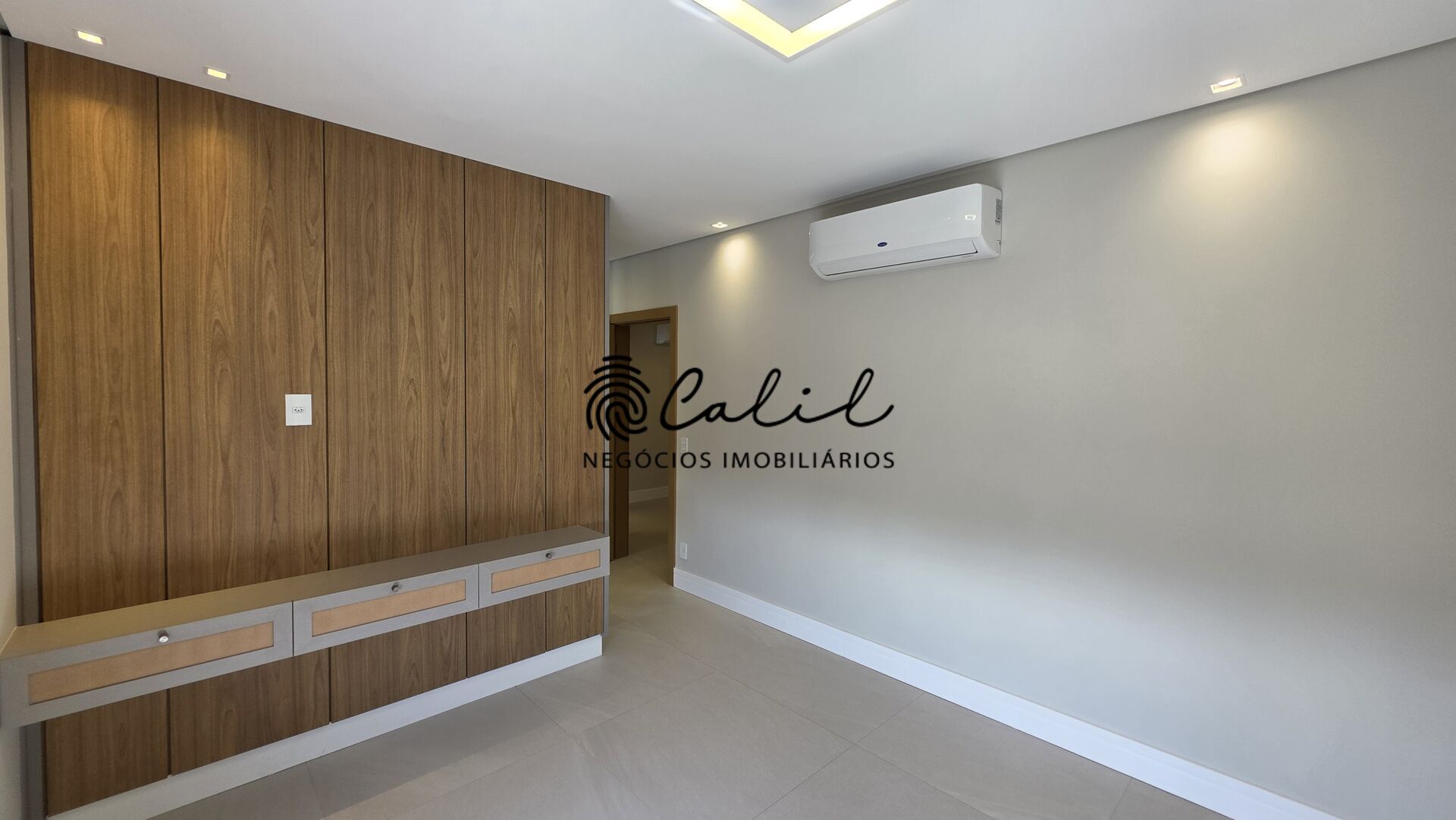 Apartamento para alugar com 4 quartos, 227m² - Foto 19