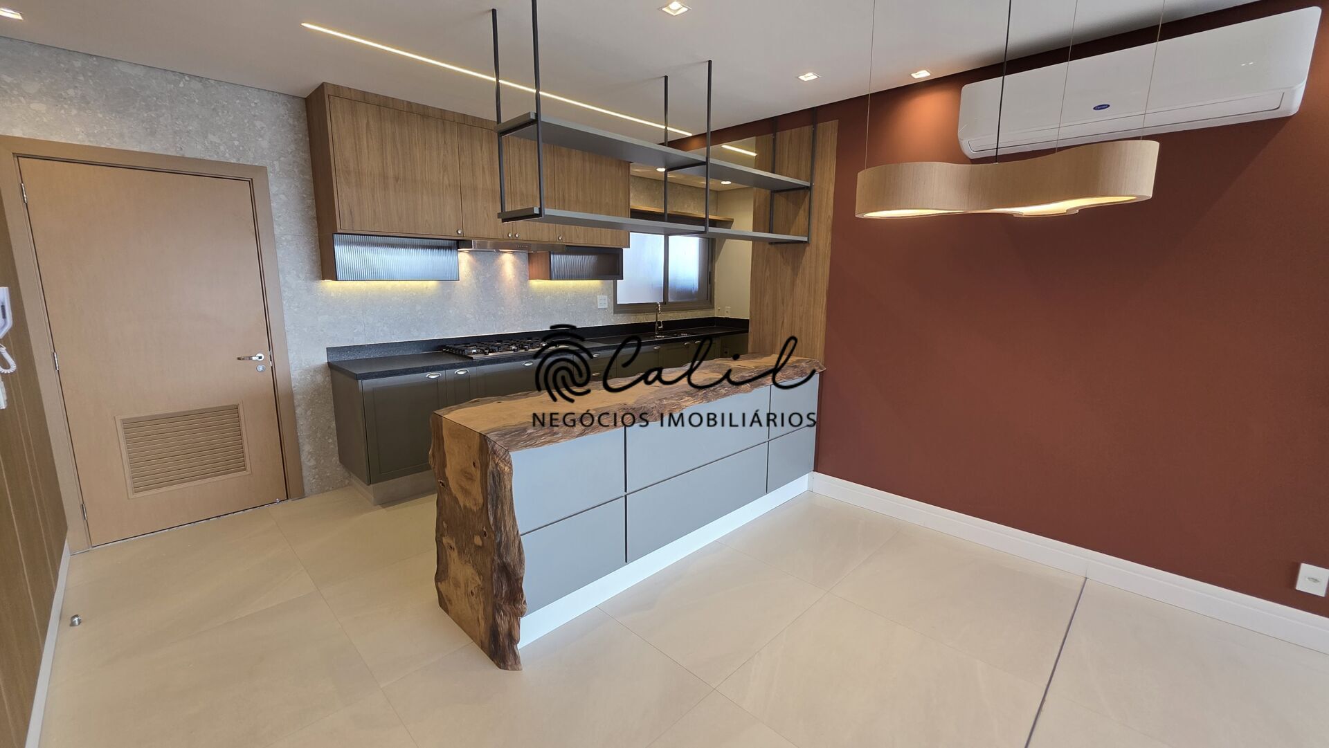 Apartamento para alugar com 4 quartos, 227m² - Foto 10