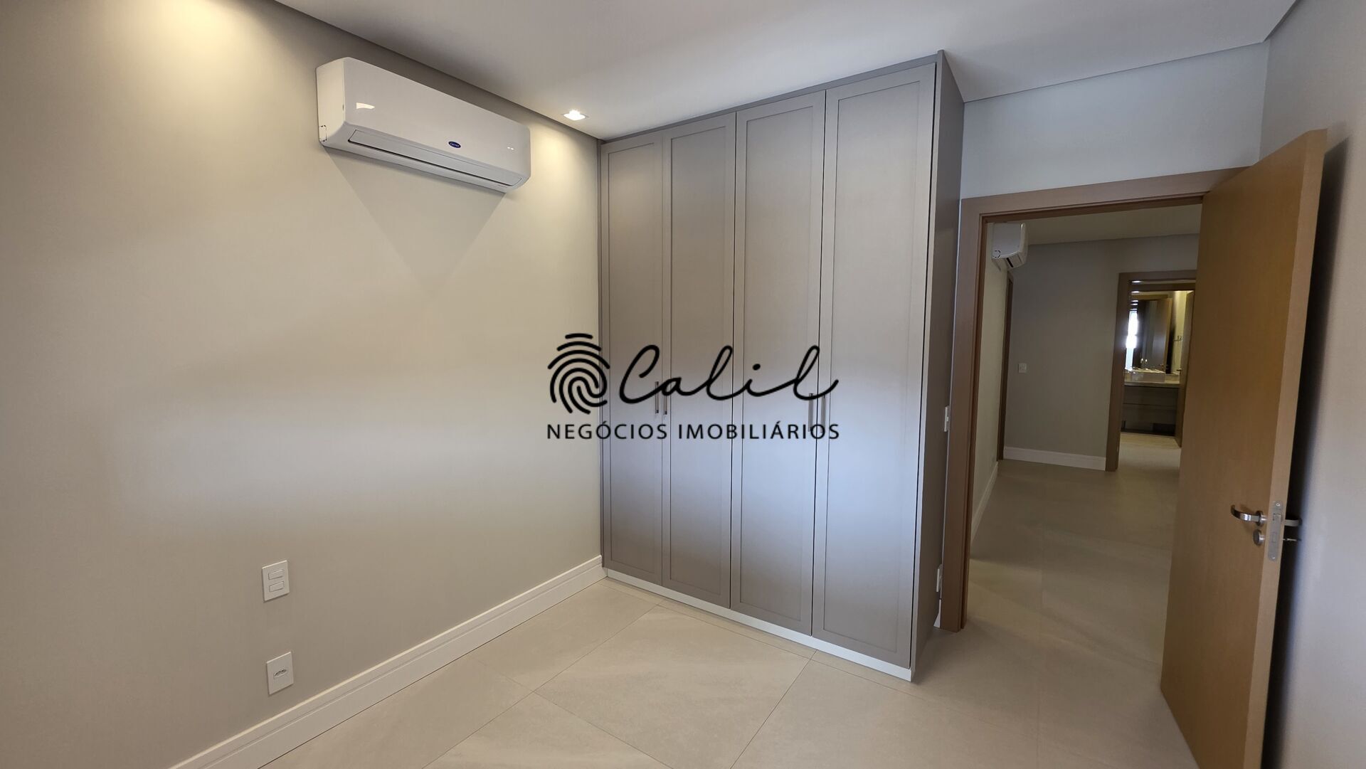 Apartamento para alugar com 4 quartos, 227m² - Foto 14