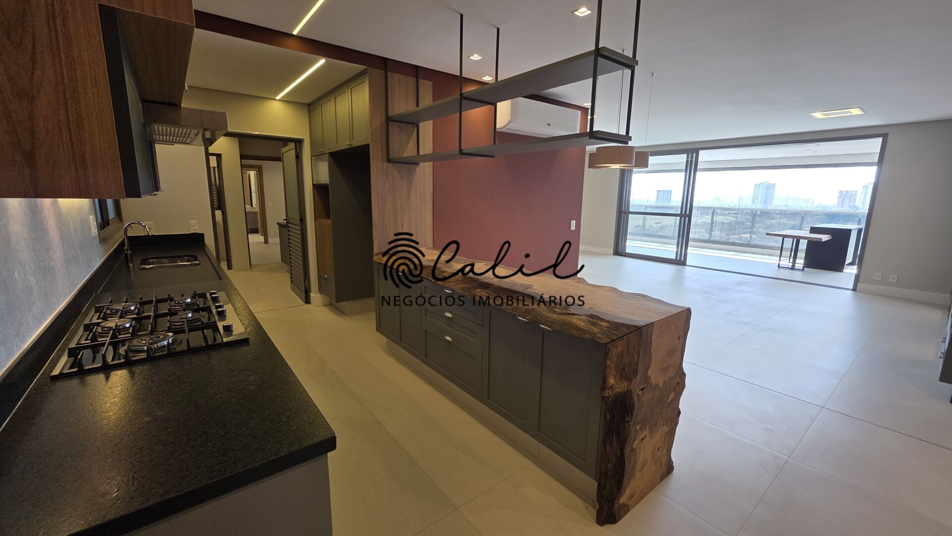 Apartamento para alugar com 4 quartos, 227m² - Foto 8