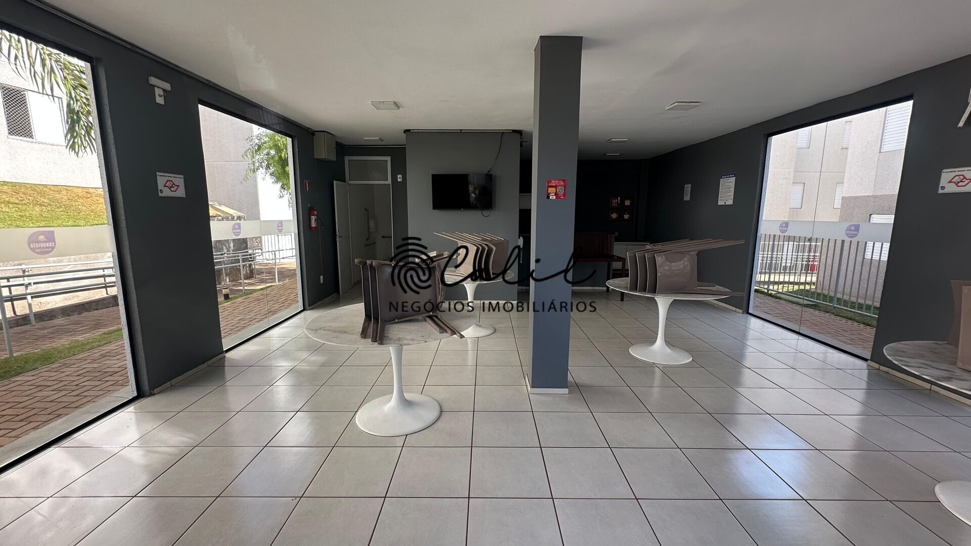 Apartamento à venda com 2 quartos, 43m² - Foto 26