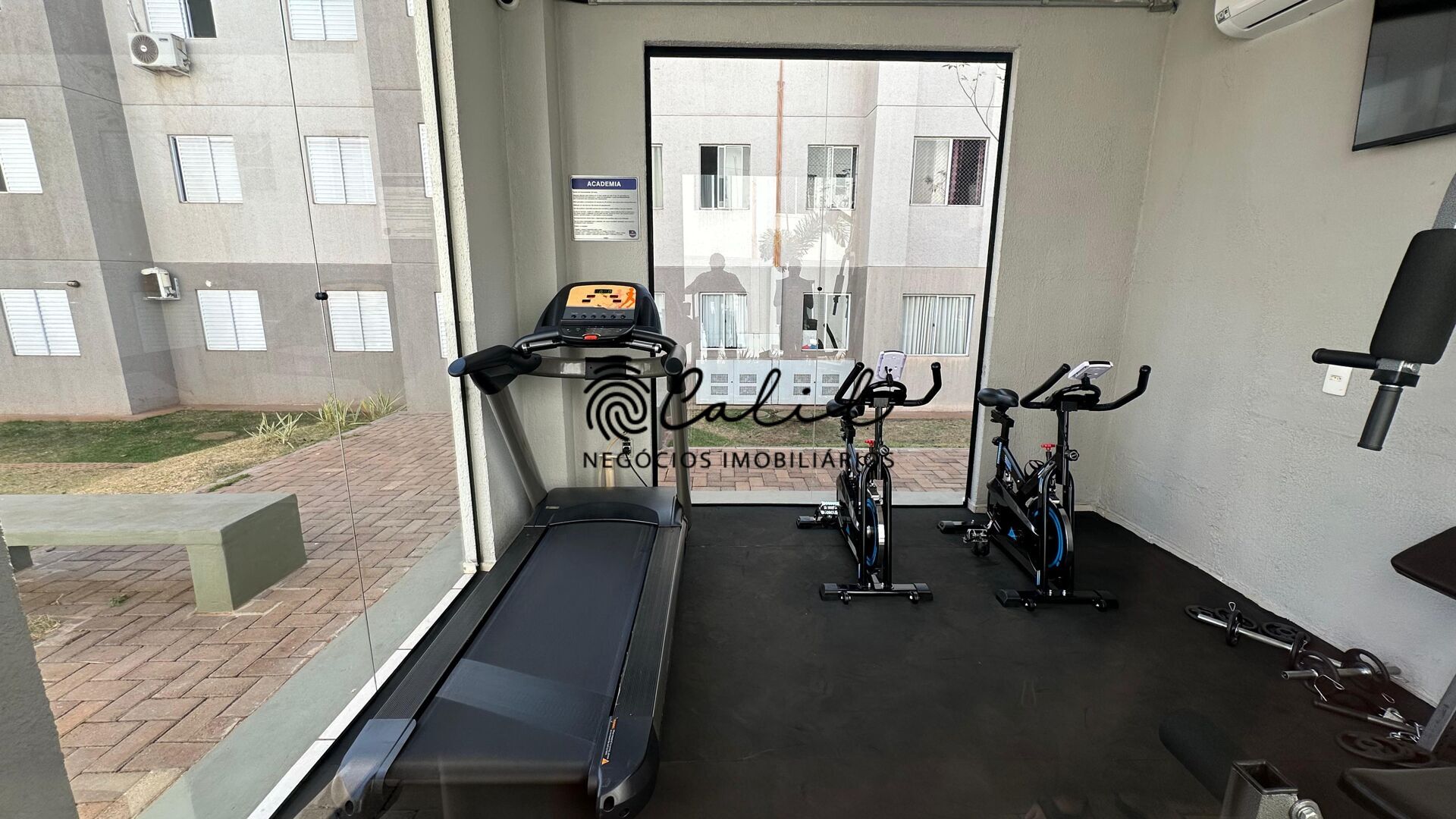 Apartamento à venda com 2 quartos, 43m² - Foto 18