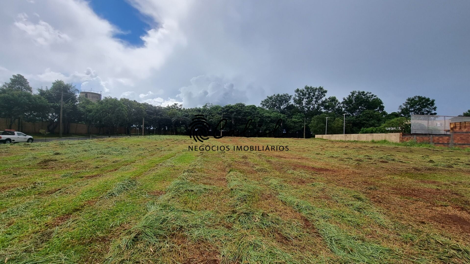 Terreno à venda, 1500m² - Foto 1