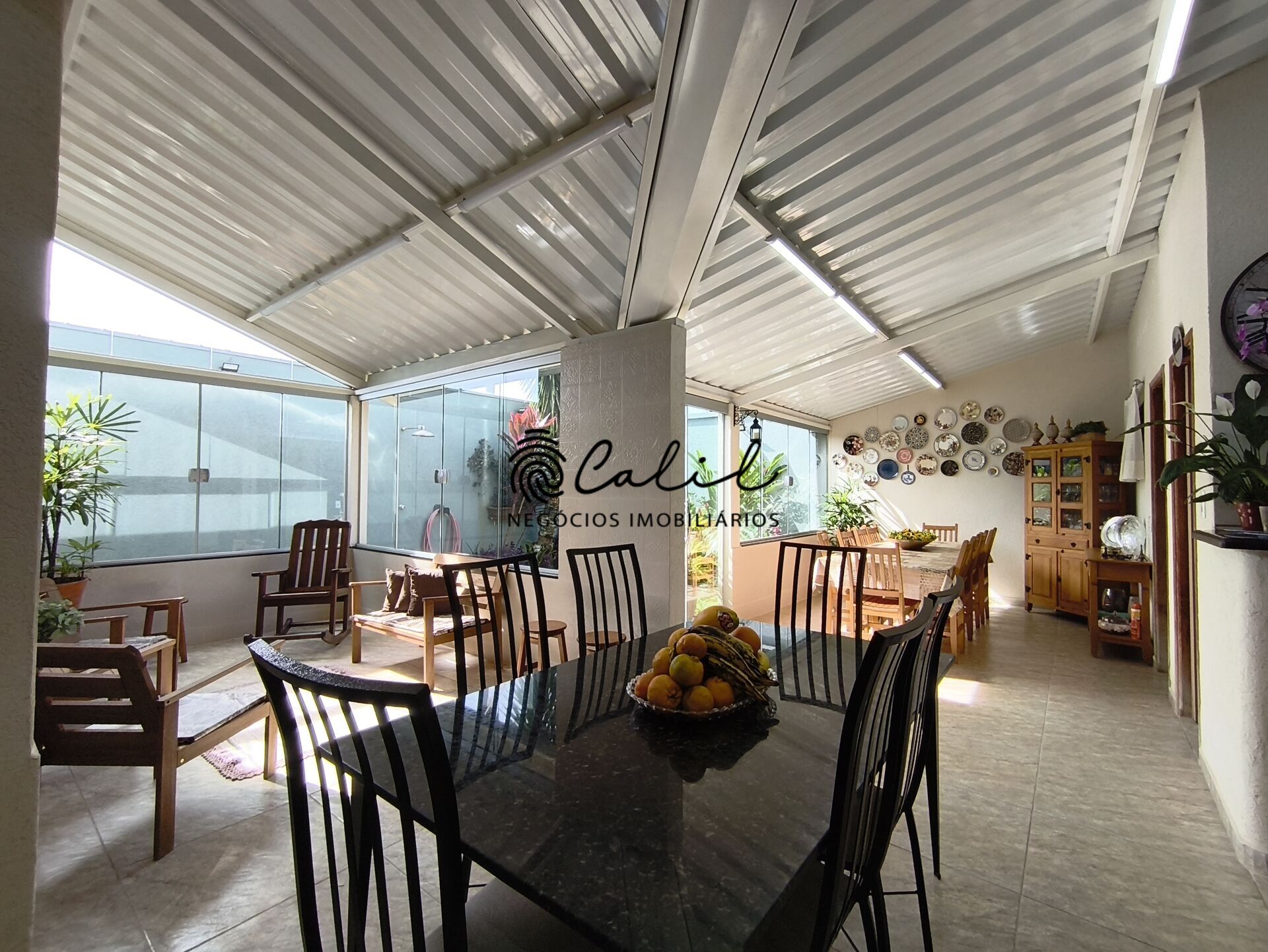 Casa à venda com 3 quartos, 212m² - Foto 19