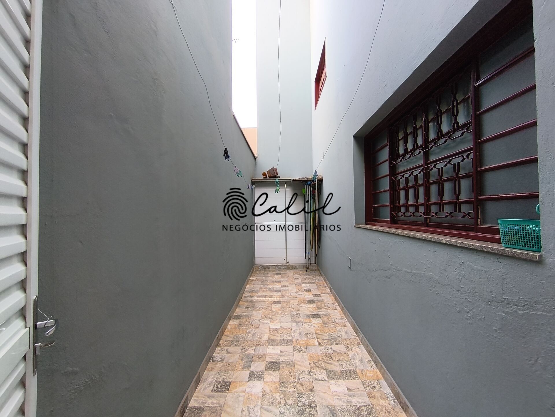 Casa à venda com 3 quartos, 212m² - Foto 21