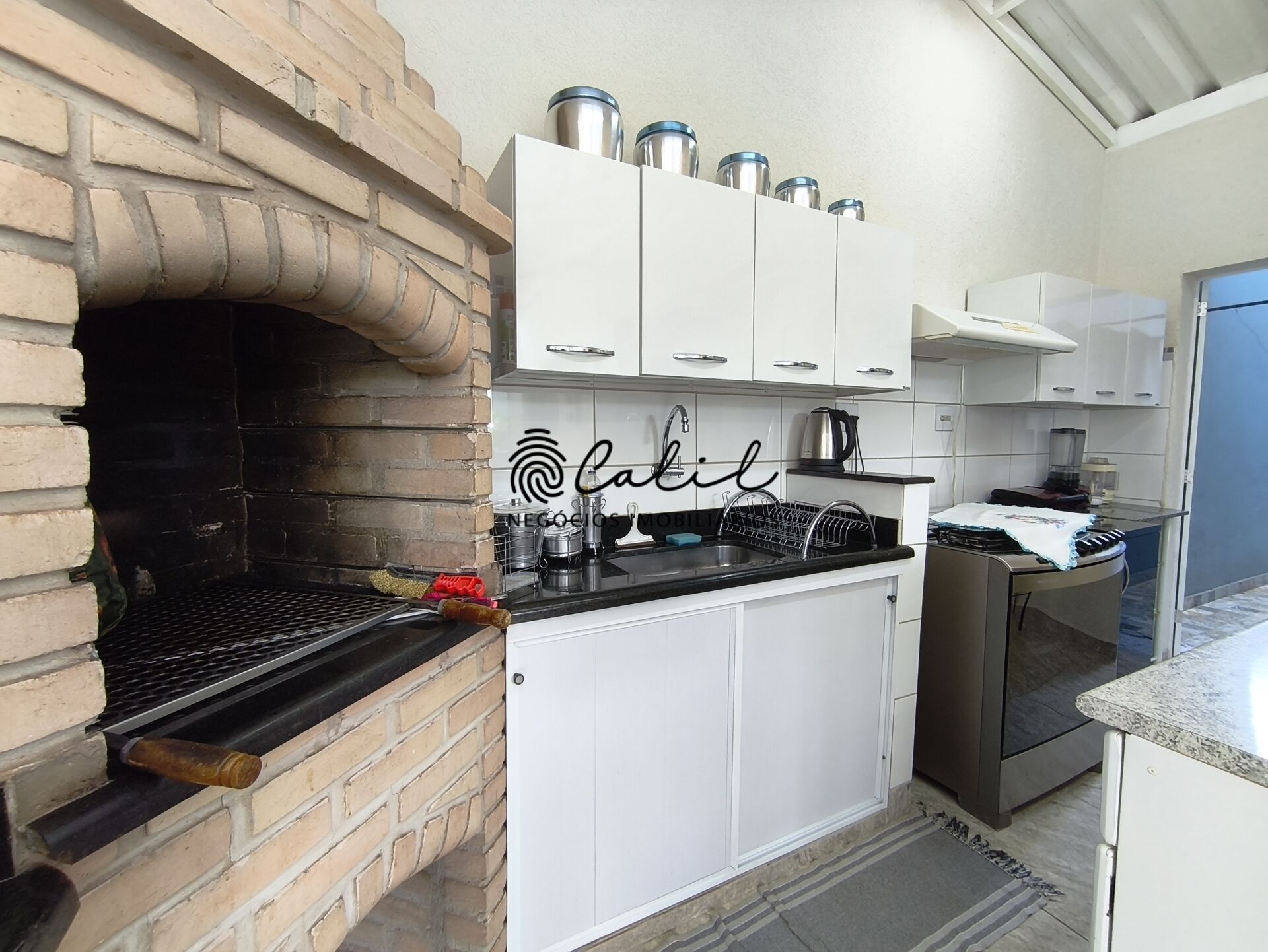 Casa à venda com 3 quartos, 212m² - Foto 34