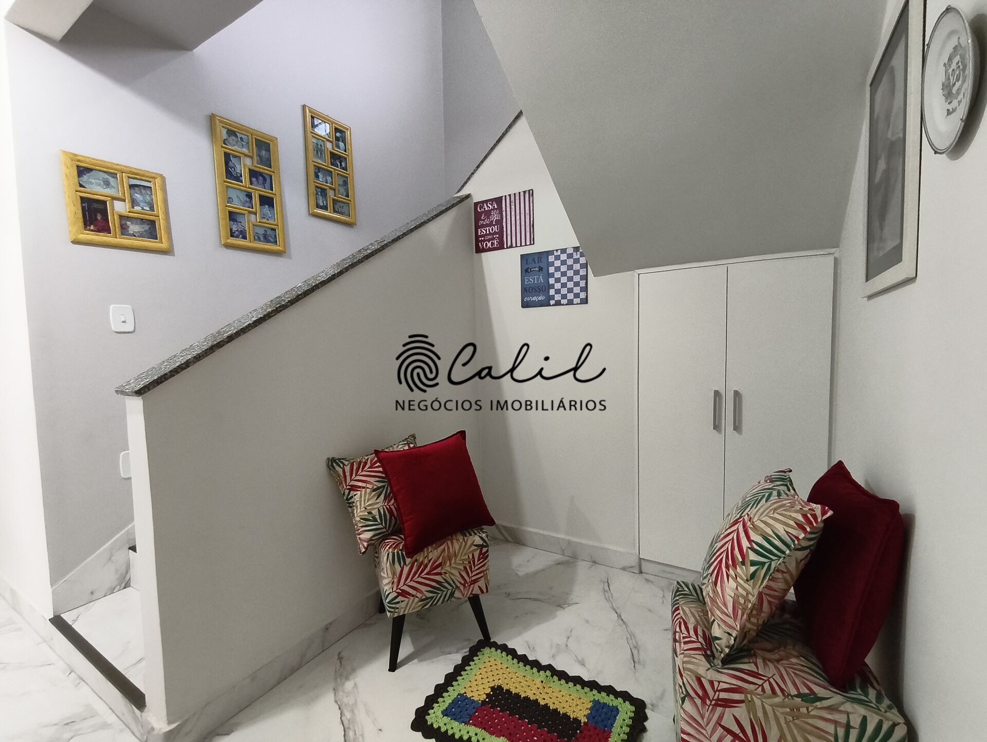 Casa à venda com 3 quartos, 212m² - Foto 5
