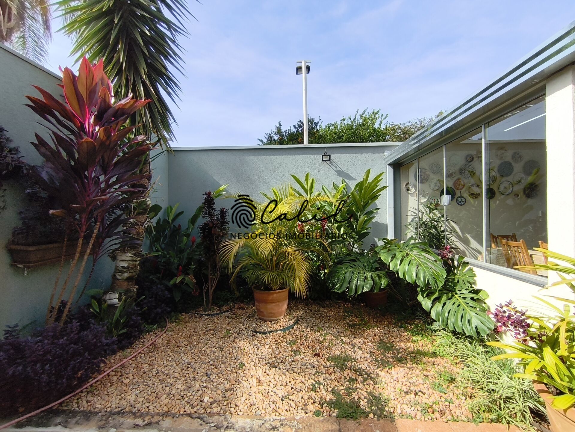 Casa à venda com 3 quartos, 212m² - Foto 16