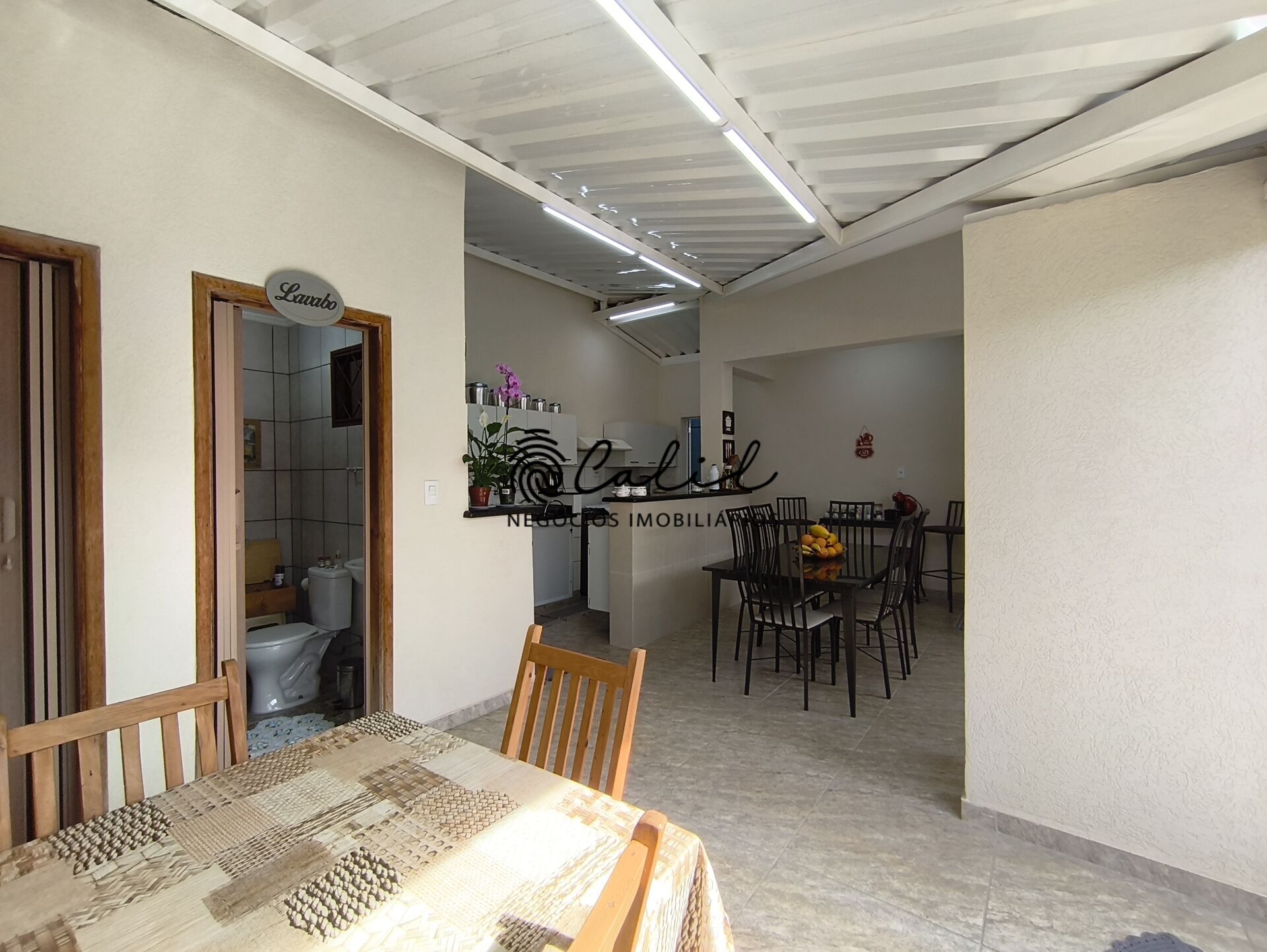 Casa à venda com 3 quartos, 212m² - Foto 28
