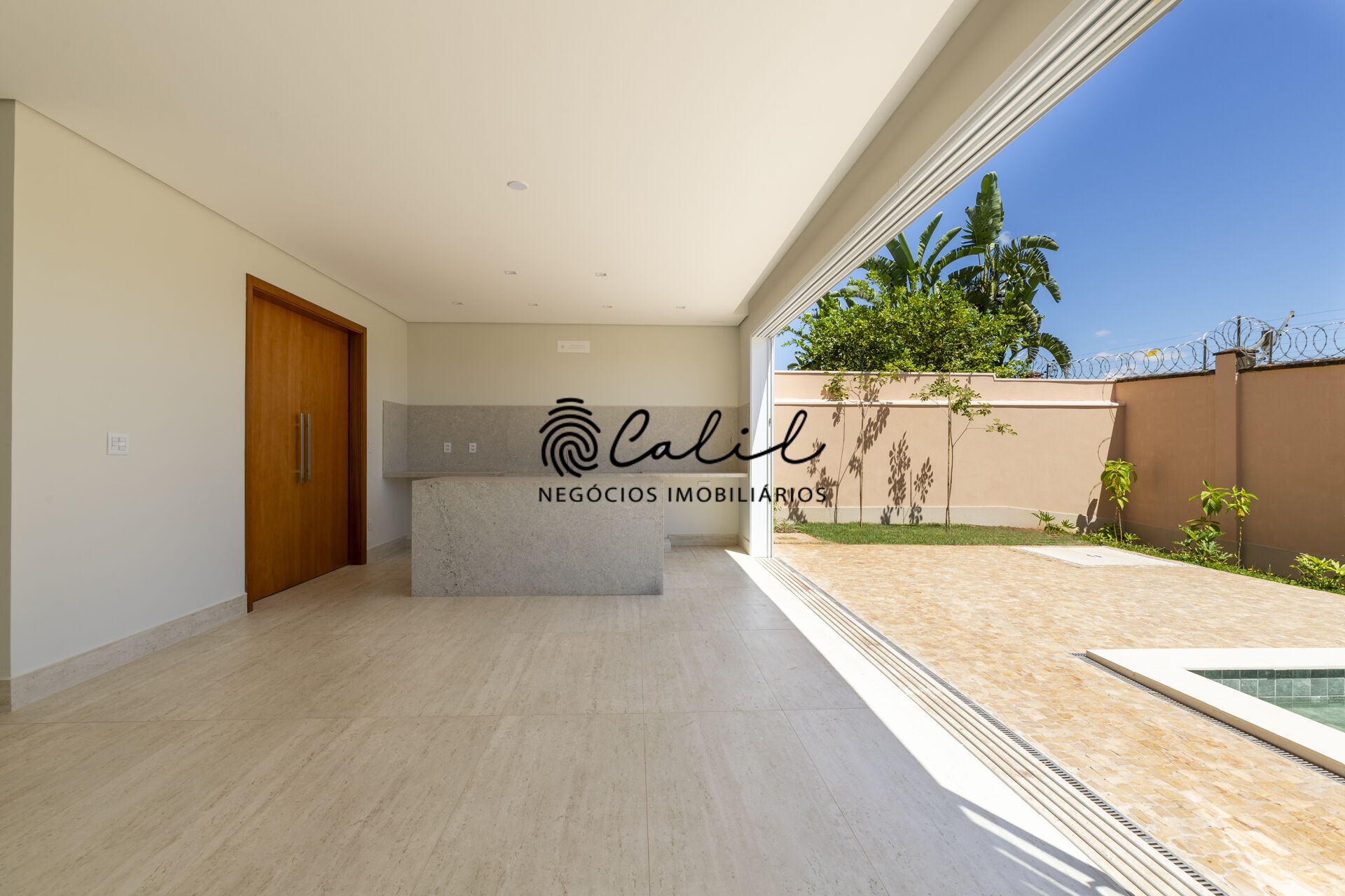 Casa de Condomínio à venda com 3 quartos, 381m² - Foto 6