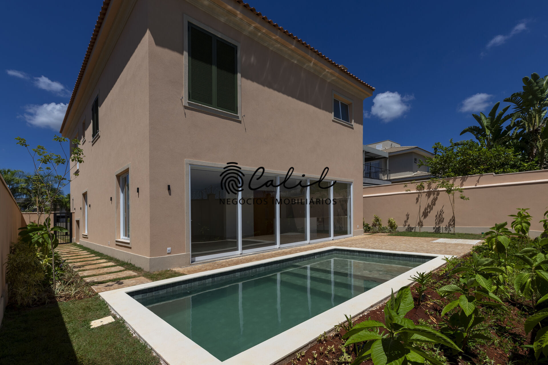 Casa de Condomínio à venda com 3 quartos, 381m² - Foto 13
