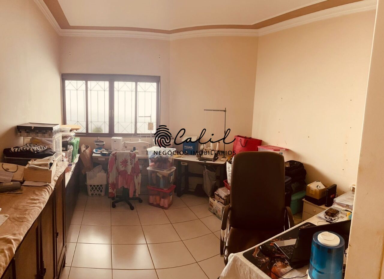 Casa à venda com 3 quartos, 210m² - Foto 17