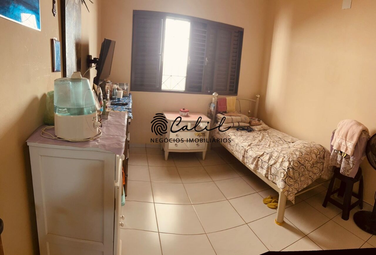 Casa à venda com 3 quartos, 210m² - Foto 13