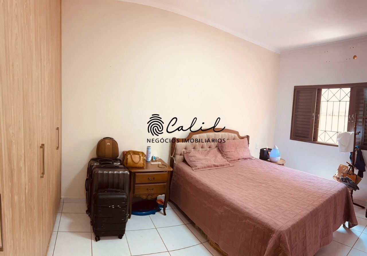 Casa à venda com 3 quartos, 210m² - Foto 15
