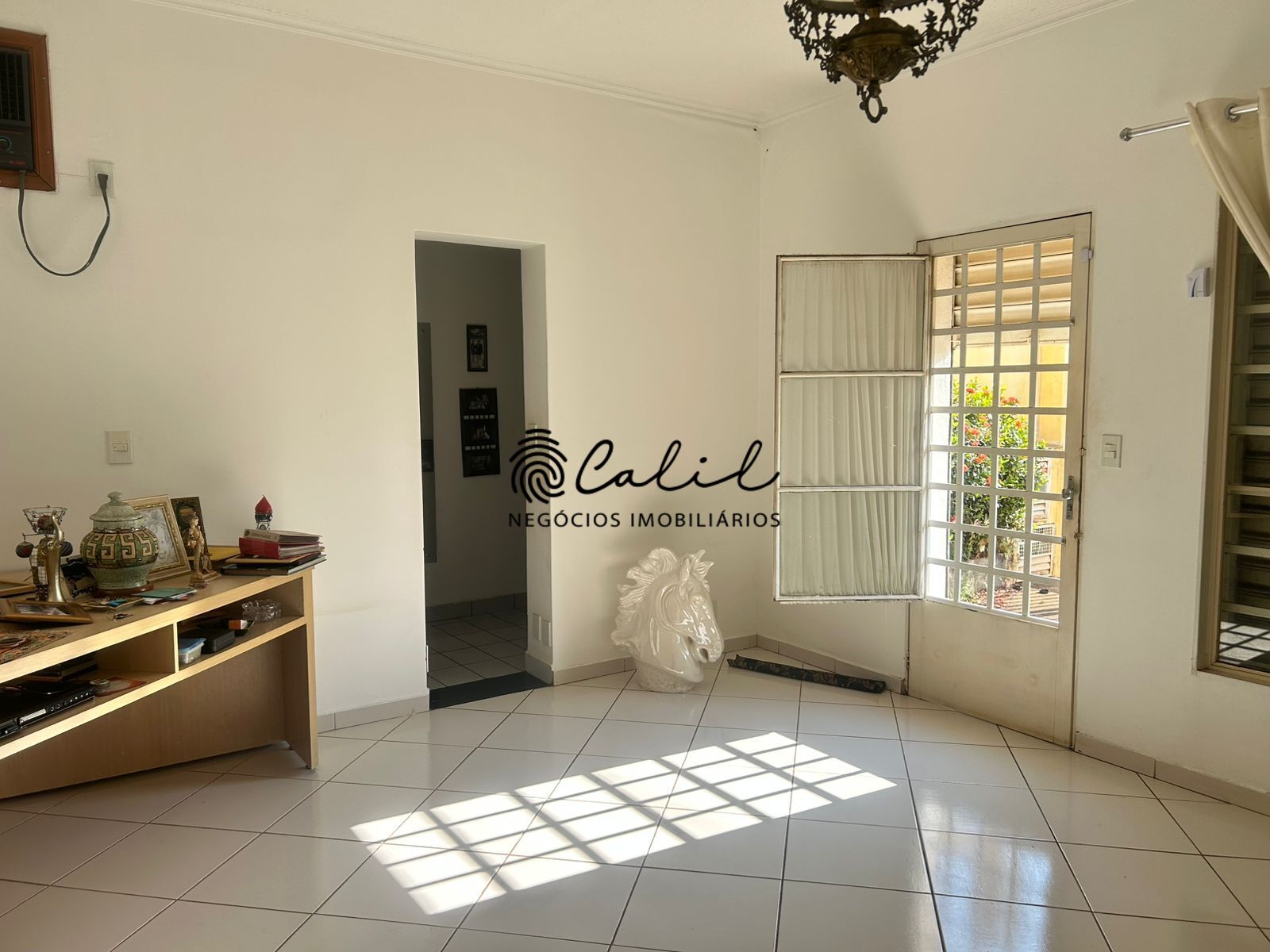 Casa à venda com 3 quartos, 209m² - Foto 8