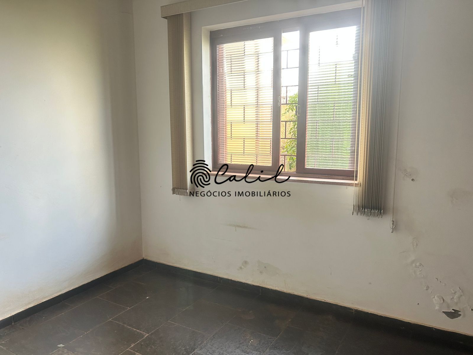 Casa à venda com 3 quartos, 209m² - Foto 9
