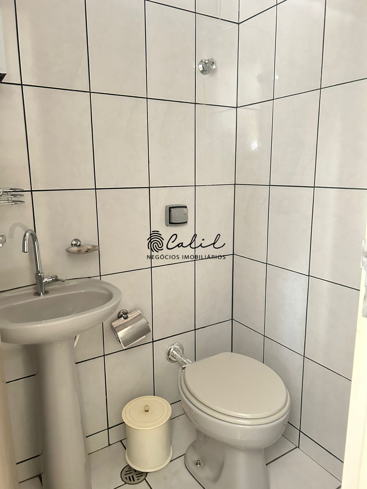 Casa à venda com 3 quartos, 209m² - Foto 5
