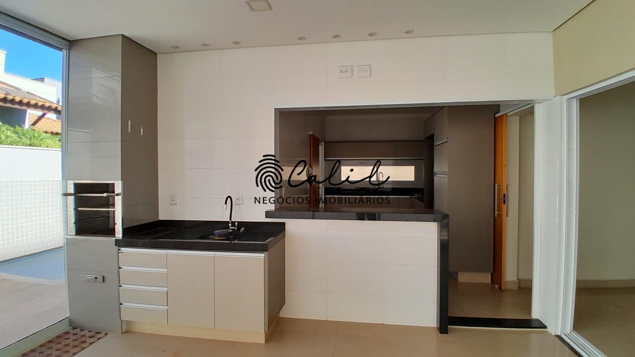 Casa à venda com 3 quartos, 170m² - Foto 11