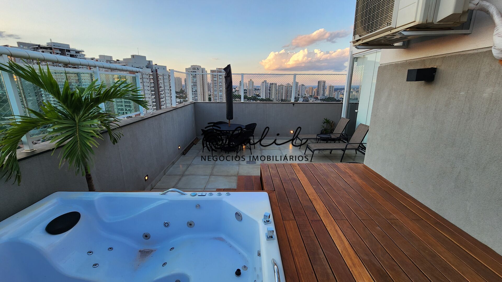 Cobertura para alugar com 3 quartos, 203m² - Foto 46