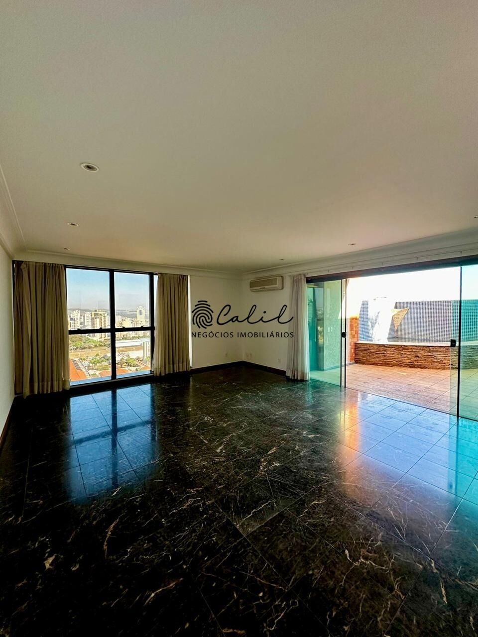 Cobertura, 3 quartos, 290 m² - Foto 2