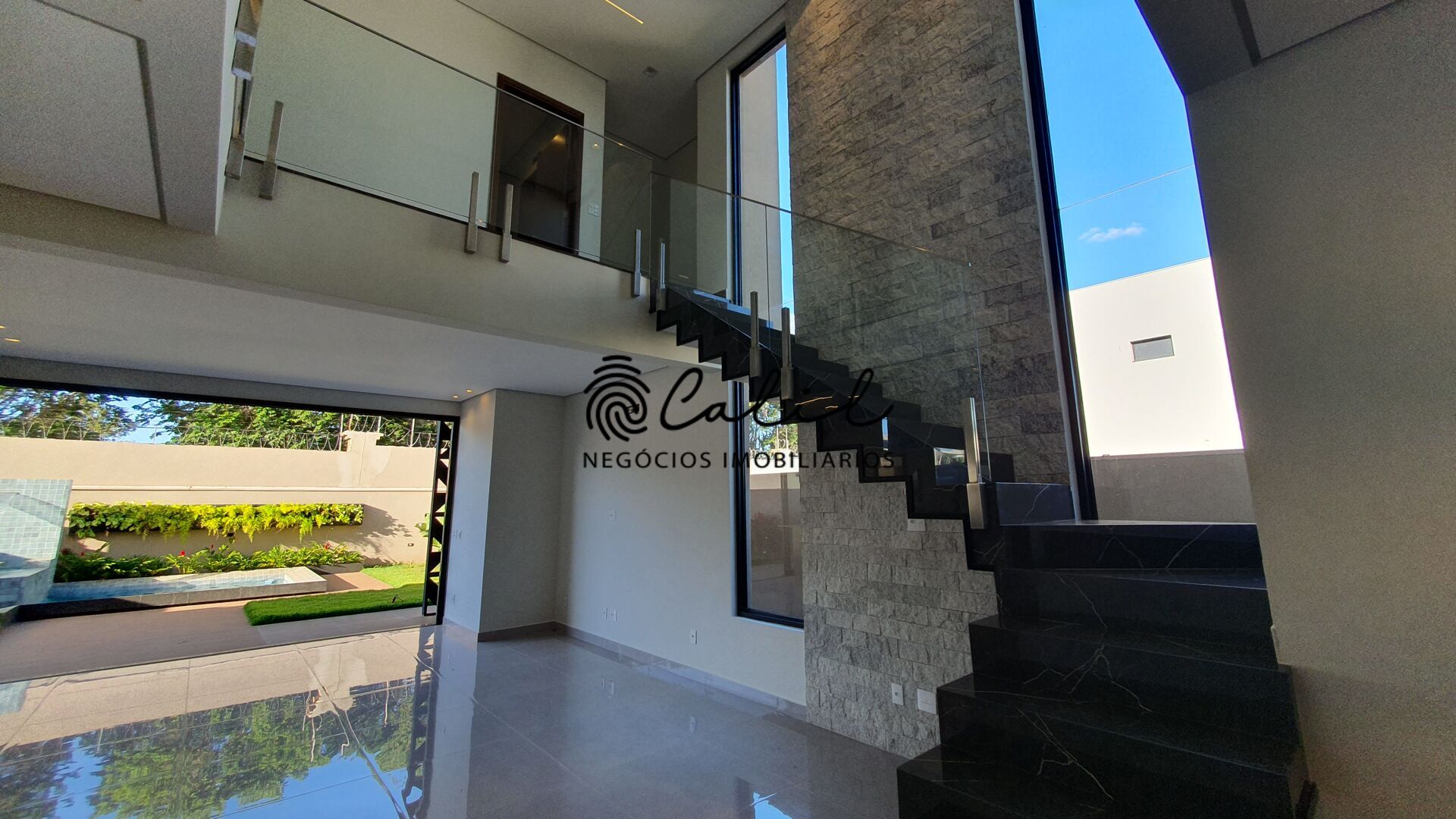Casa de Condomínio à venda com 3 quartos, 269m² - Foto 3