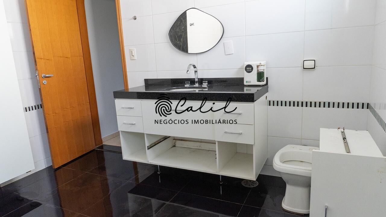 Sobrado à venda com 4 quartos, 413m² - Foto 10
