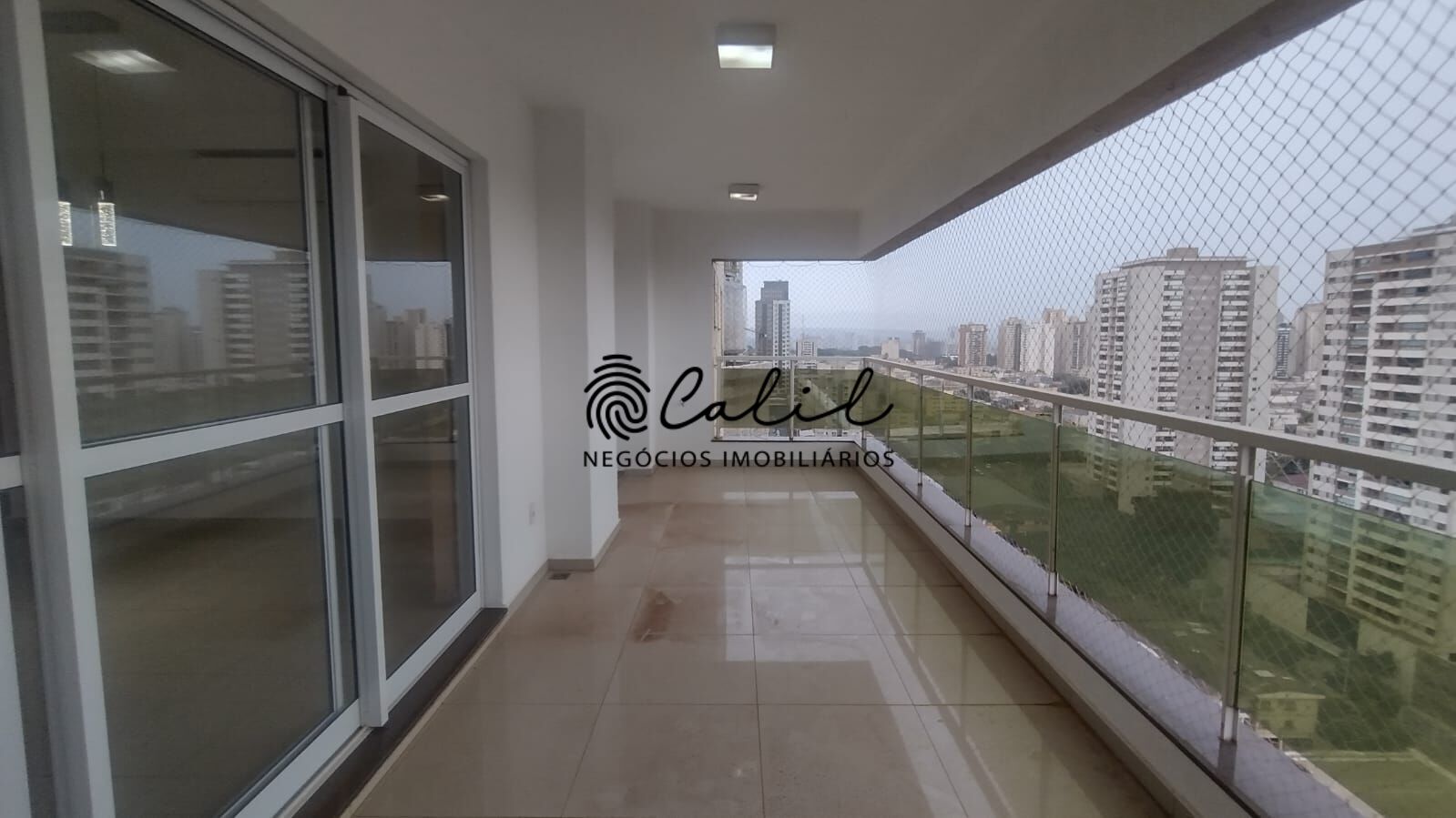 Apartamento, 3 quartos, 135 m² - Foto 2