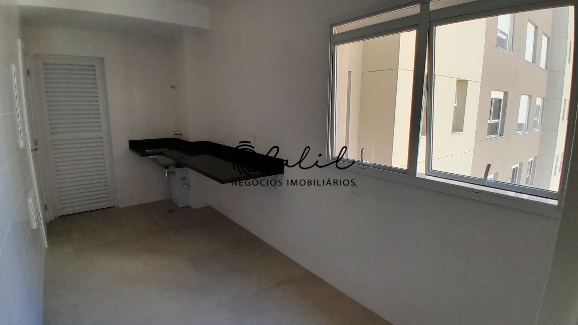 Apartamento à venda com 4 quartos, 275m² - Foto 28